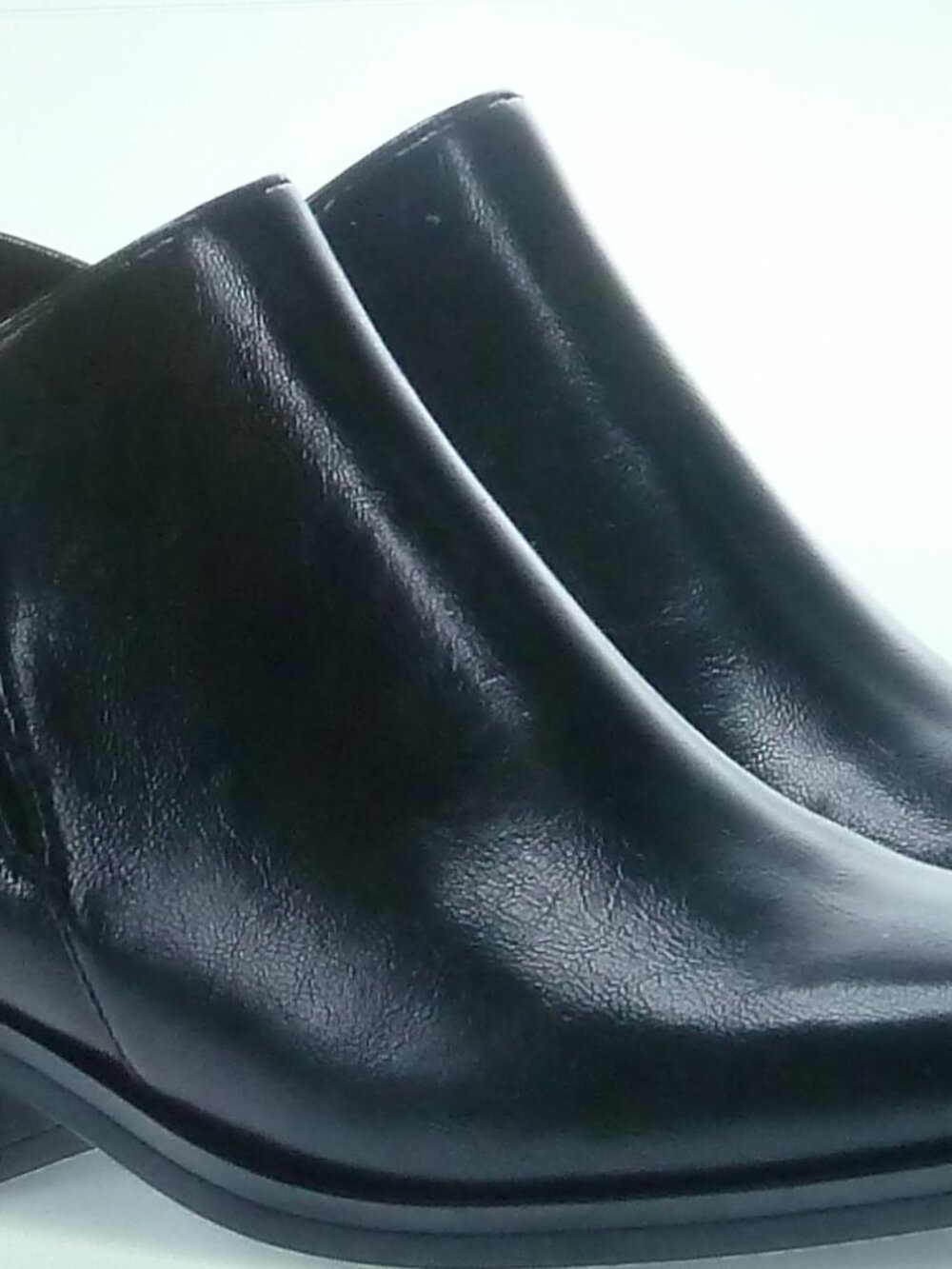 Baretraps Palmer Ankle Bootie Size 7.5